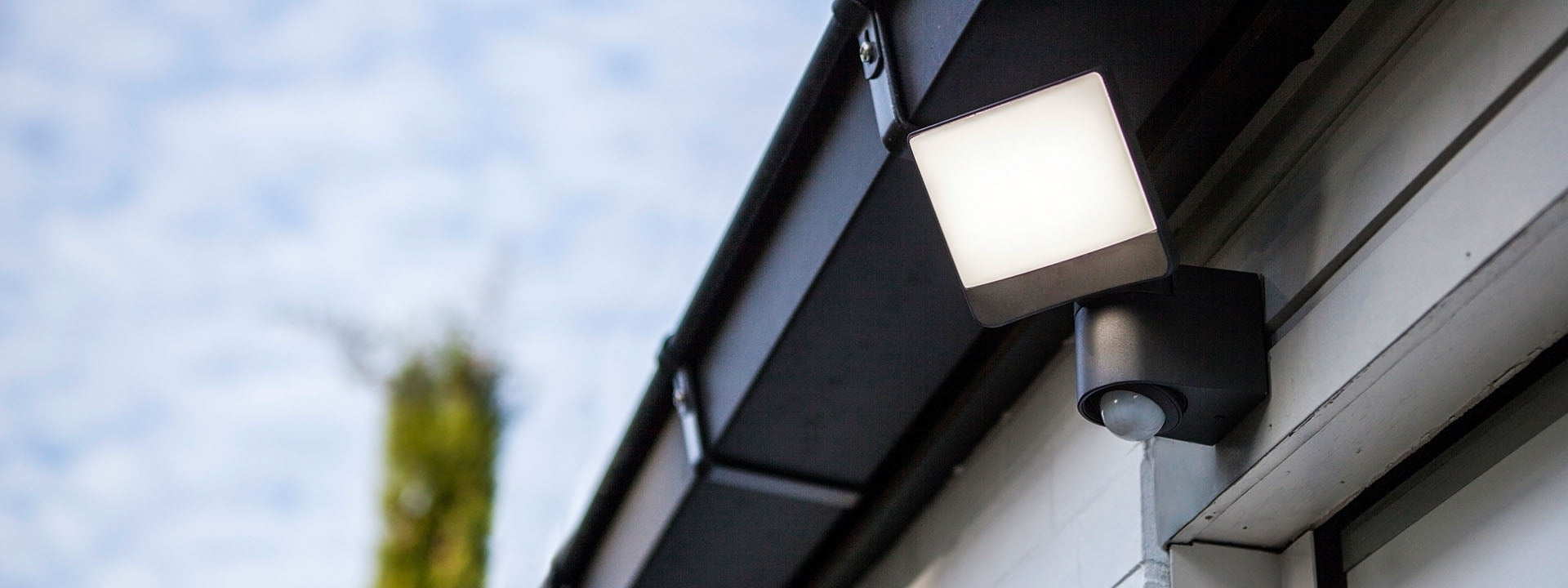 LED reflektori sa senzorom