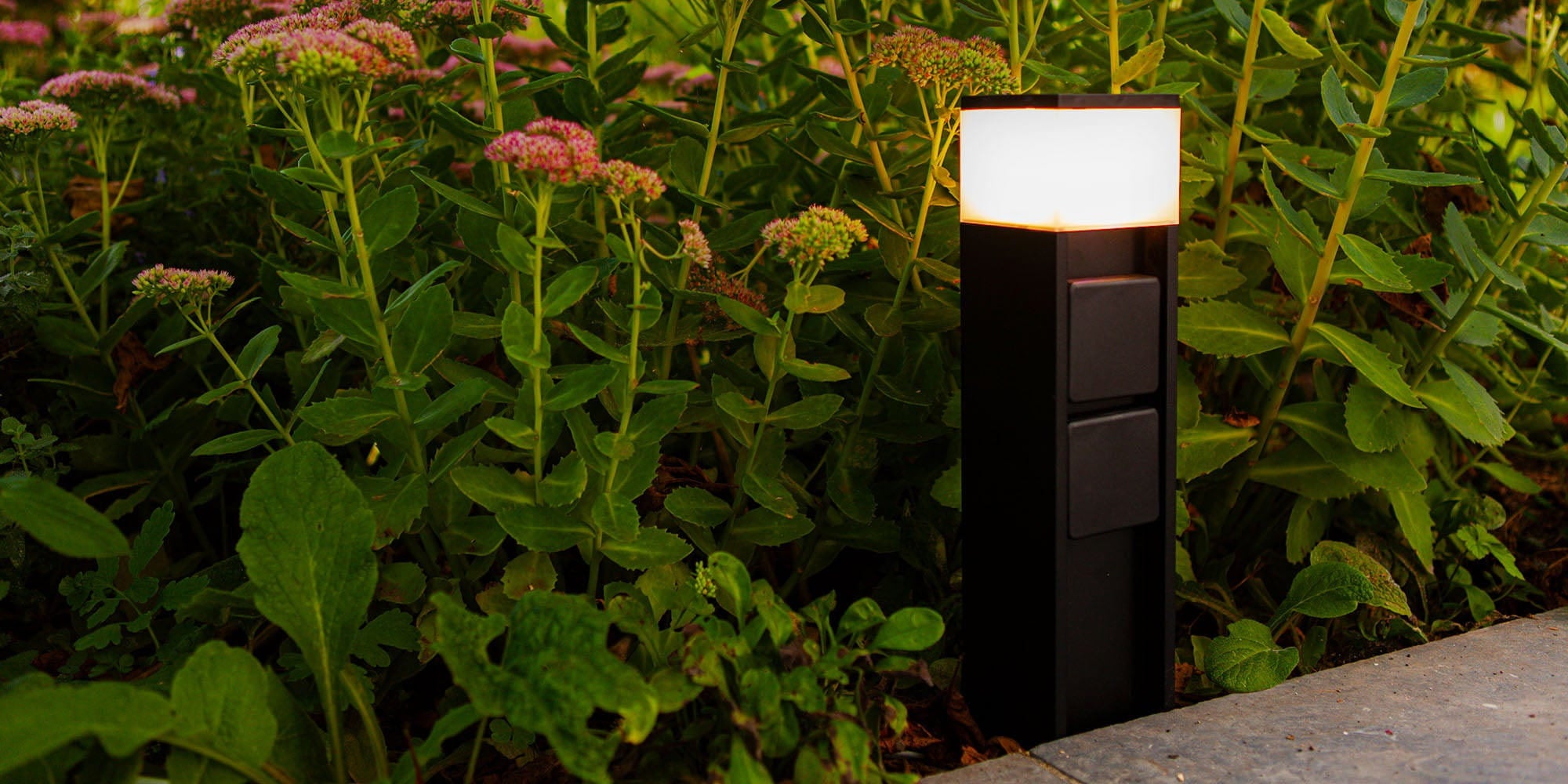 Vanjski stupovi s utičnicama