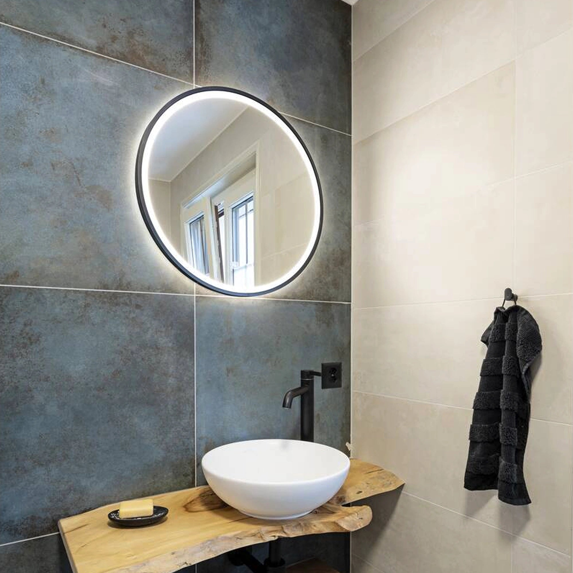 LED ogledalo TRUKKO 60, okruglo, prozirno/crno, 25W, CCT, IP44