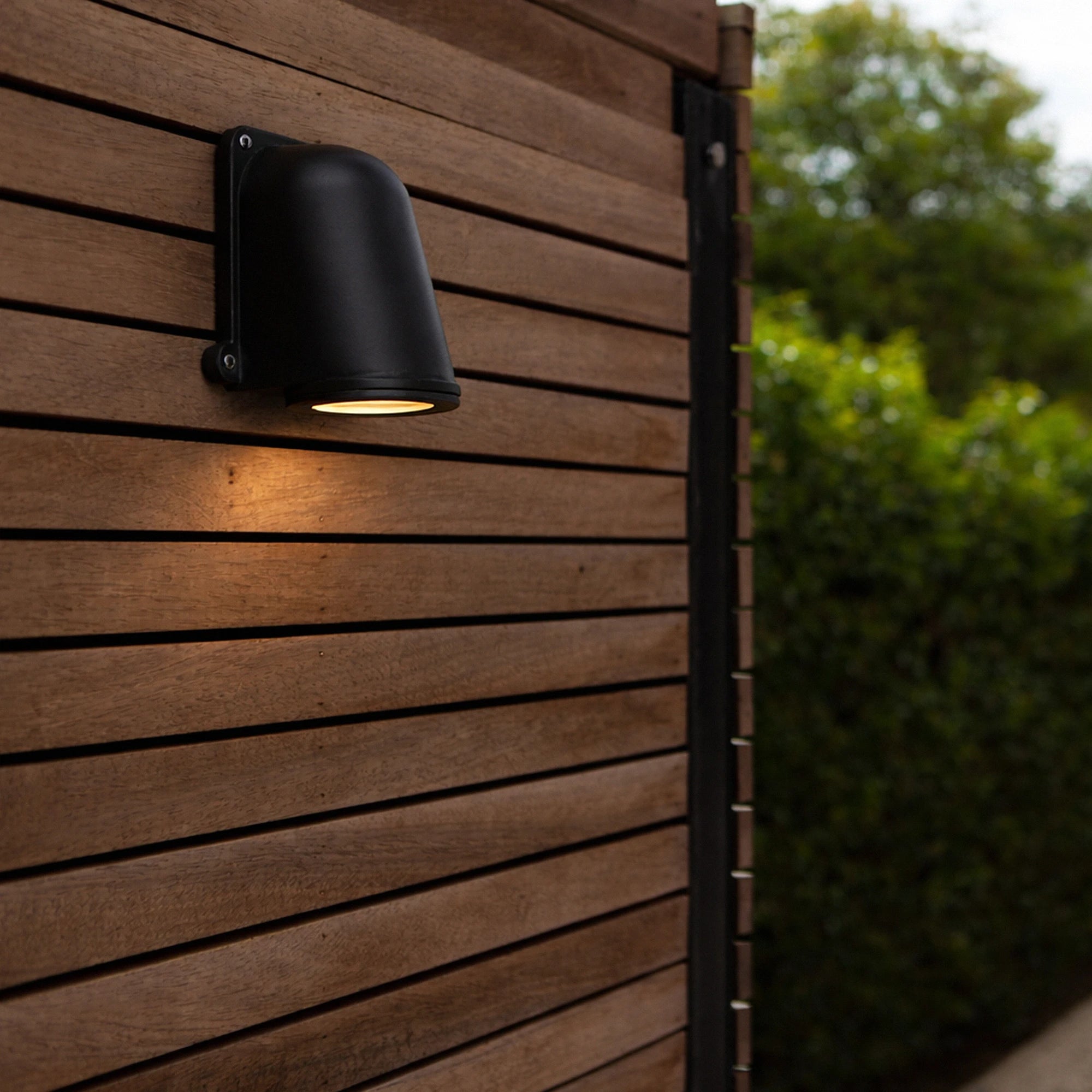 Zidna svjetiljka ANCOR, mat crna, 1xGU10, IP54