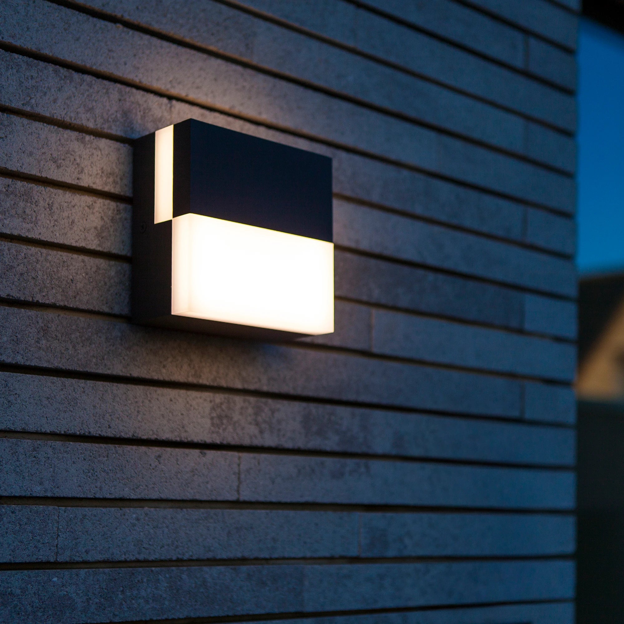 LED zidna svjetiljka DOMINO, tamno siva, 17W, 3000K, IP65