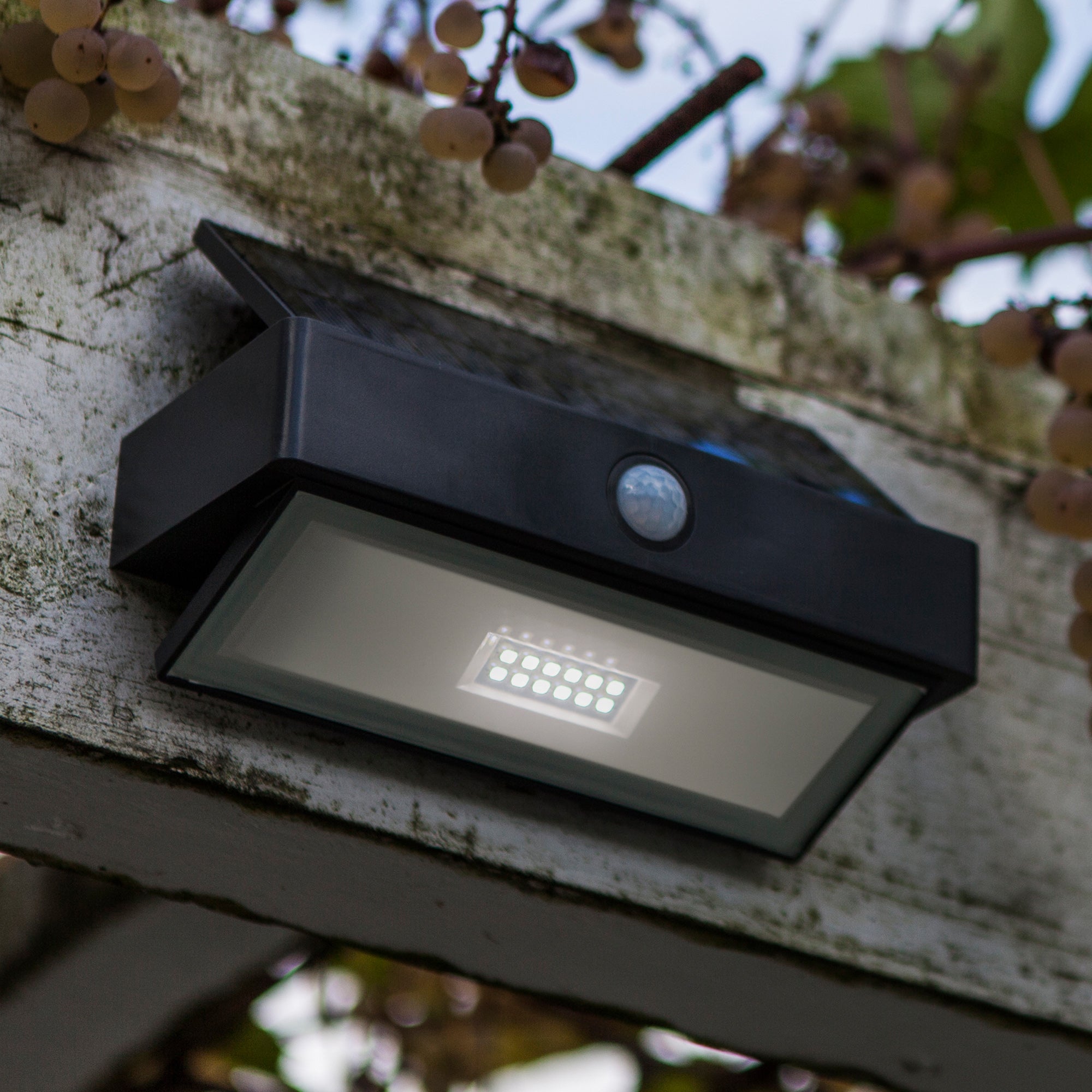 ARROW LED solarna zidna svjetiljka, senzor pokreta, tamno siva, 2.3W, 5000K, IP44, 109mm