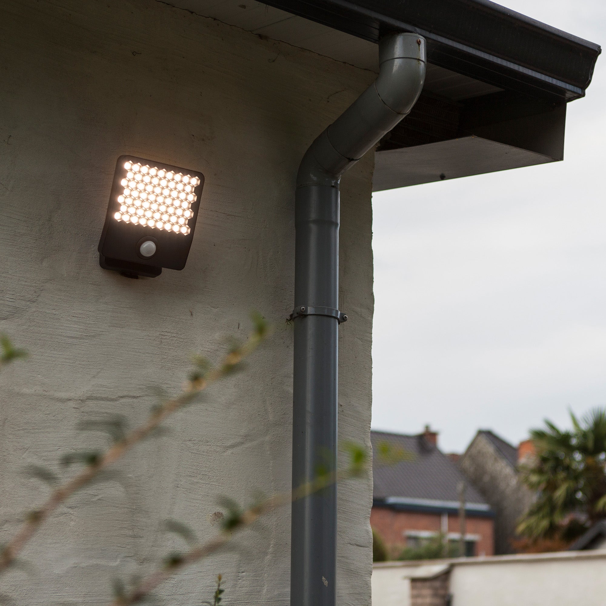 ATLANTIS LED reflektor, senzor pokreta, tamno sivi, 24W, 4000K, IP54, 124mm
