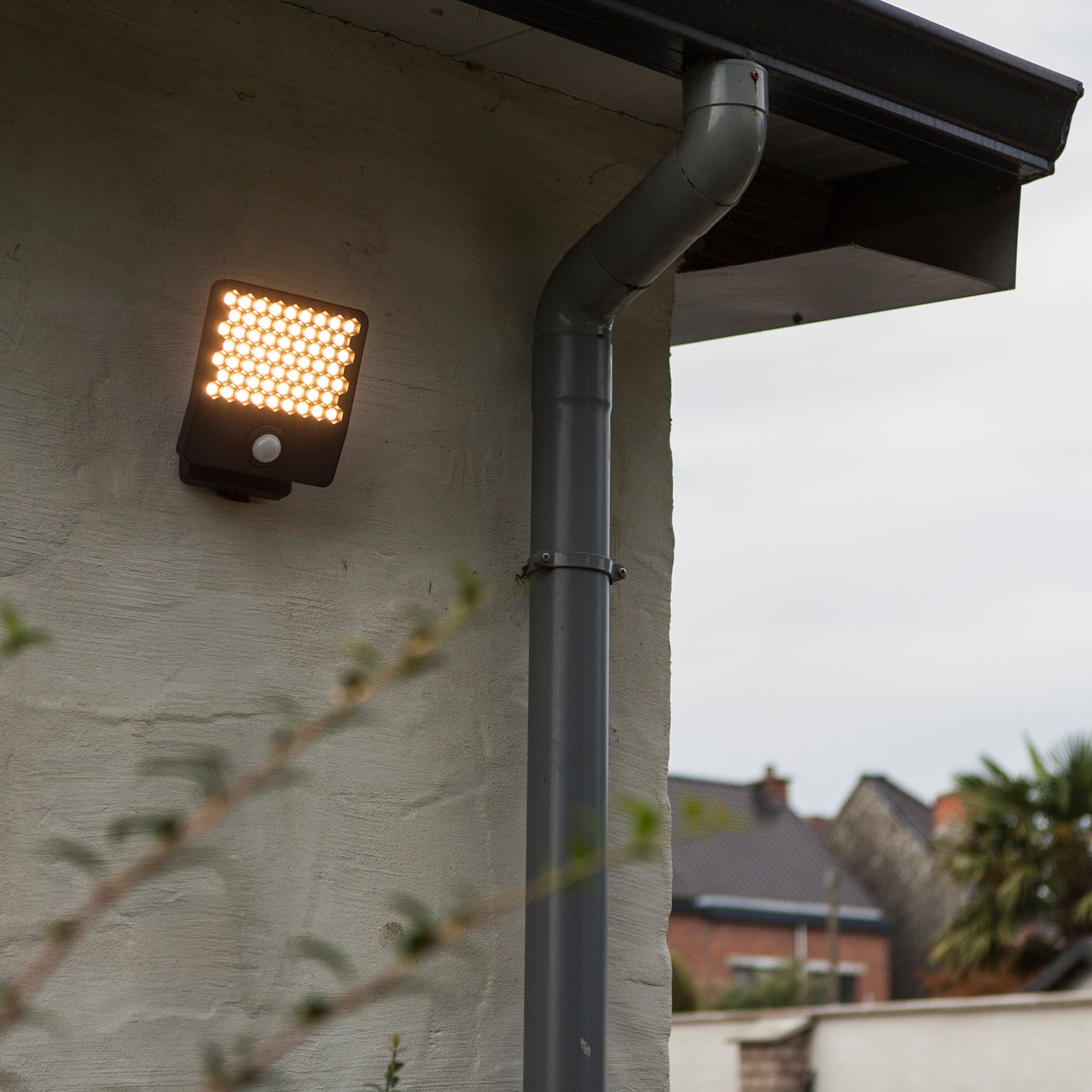 ATLANTIS LED reflektor, senzor pokreta, tamno sivi, 24W, 3000K, IP54, 124mm