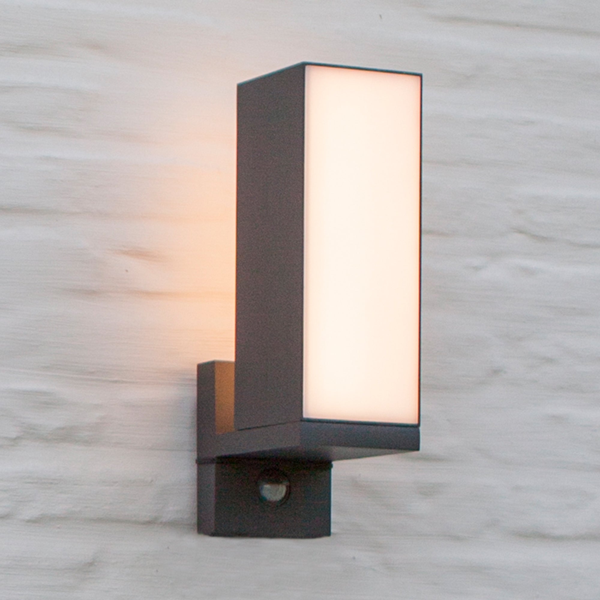 CUBA LED zidna svjetiljka, senzor pokreta, tamno siva, 14W, 3000K, IP54, 308mm