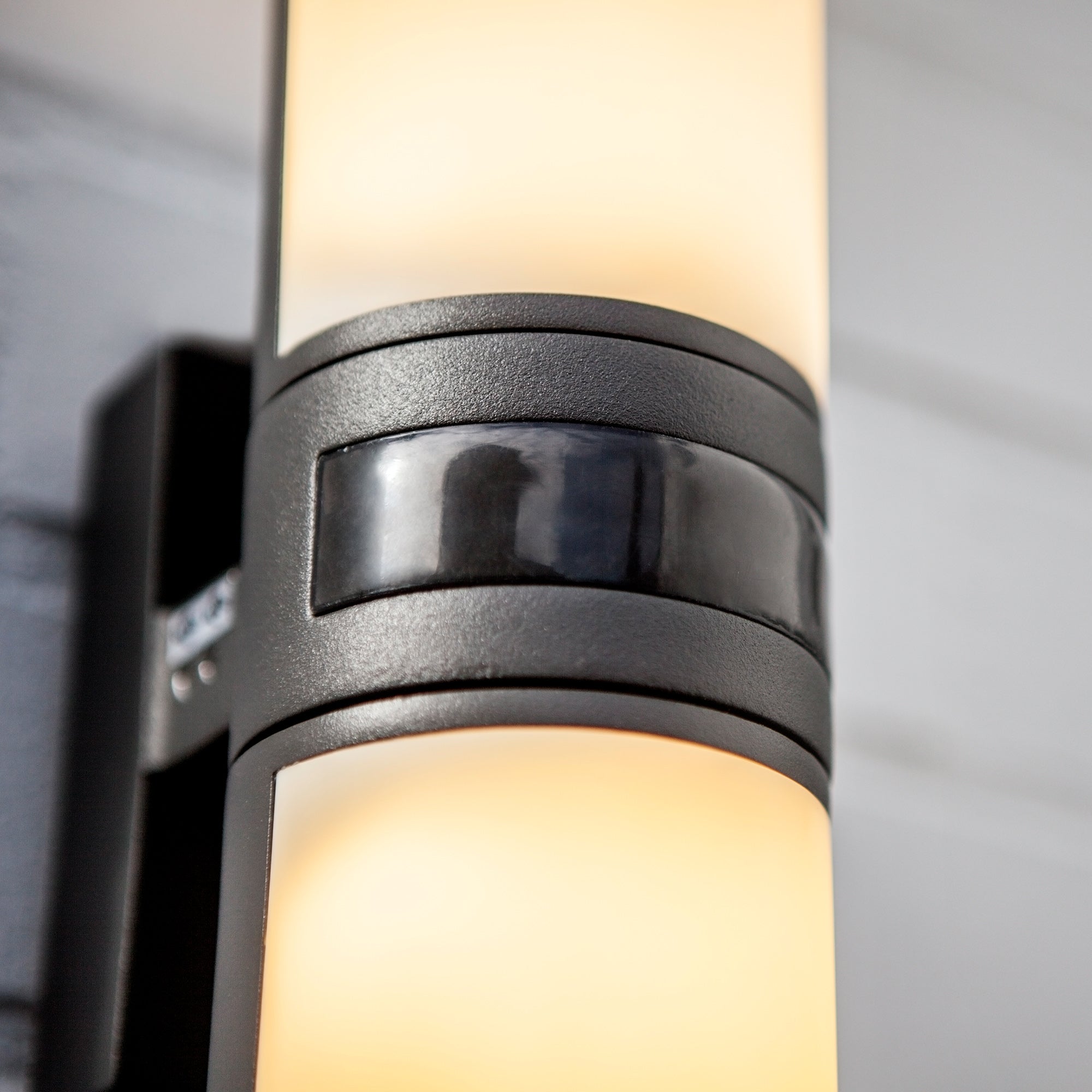 CYRA LED zidna svjetiljka, senzor pokreta, tamno siva, 16.1W, 3000K, IP54, 245mm