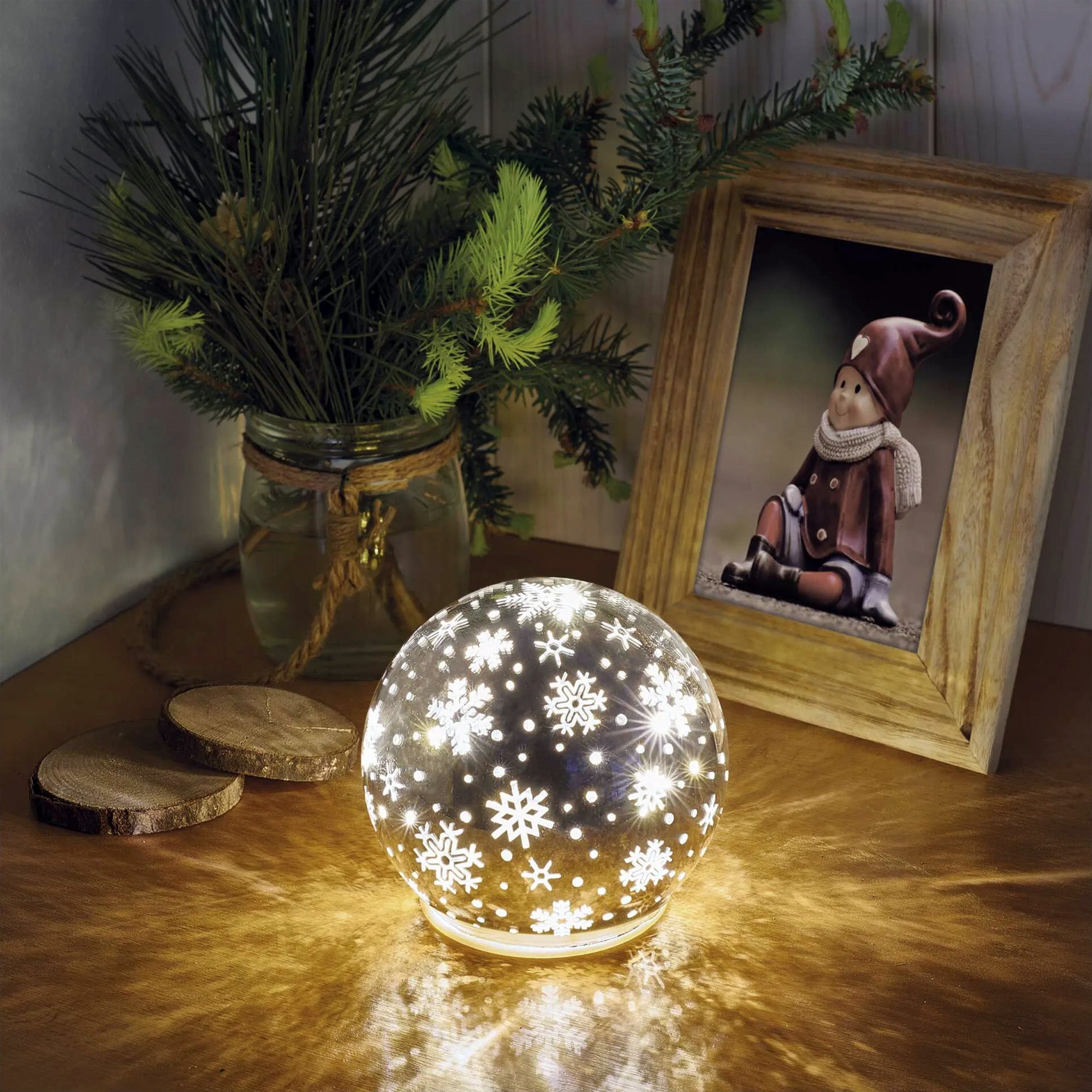 LED Christmas glass ball, snowflakes, indoor, warm white, timer, 3xAA