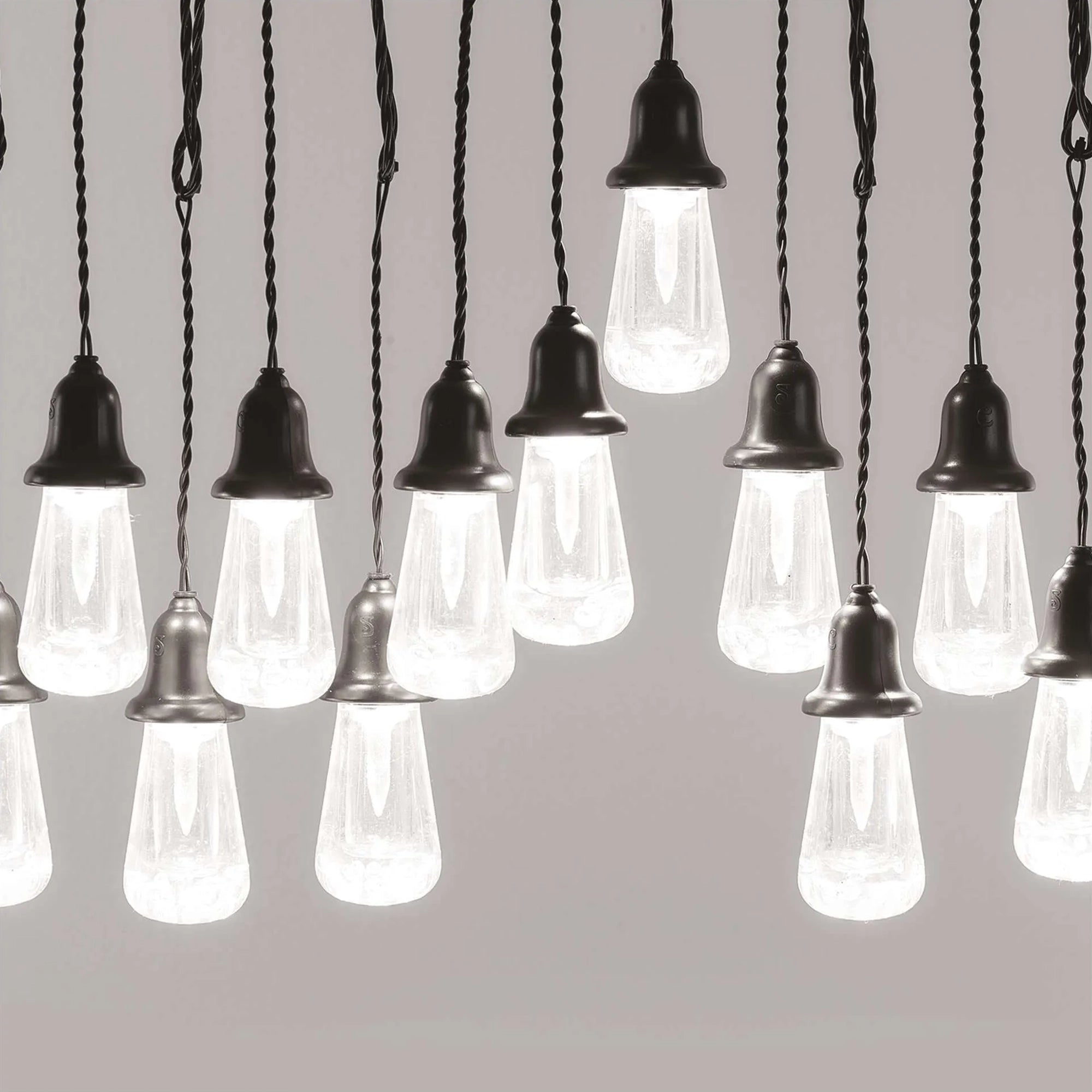 LED rasvjetni lanac, 16 žarulja, prozirne žarulje, IP44, 7.6m