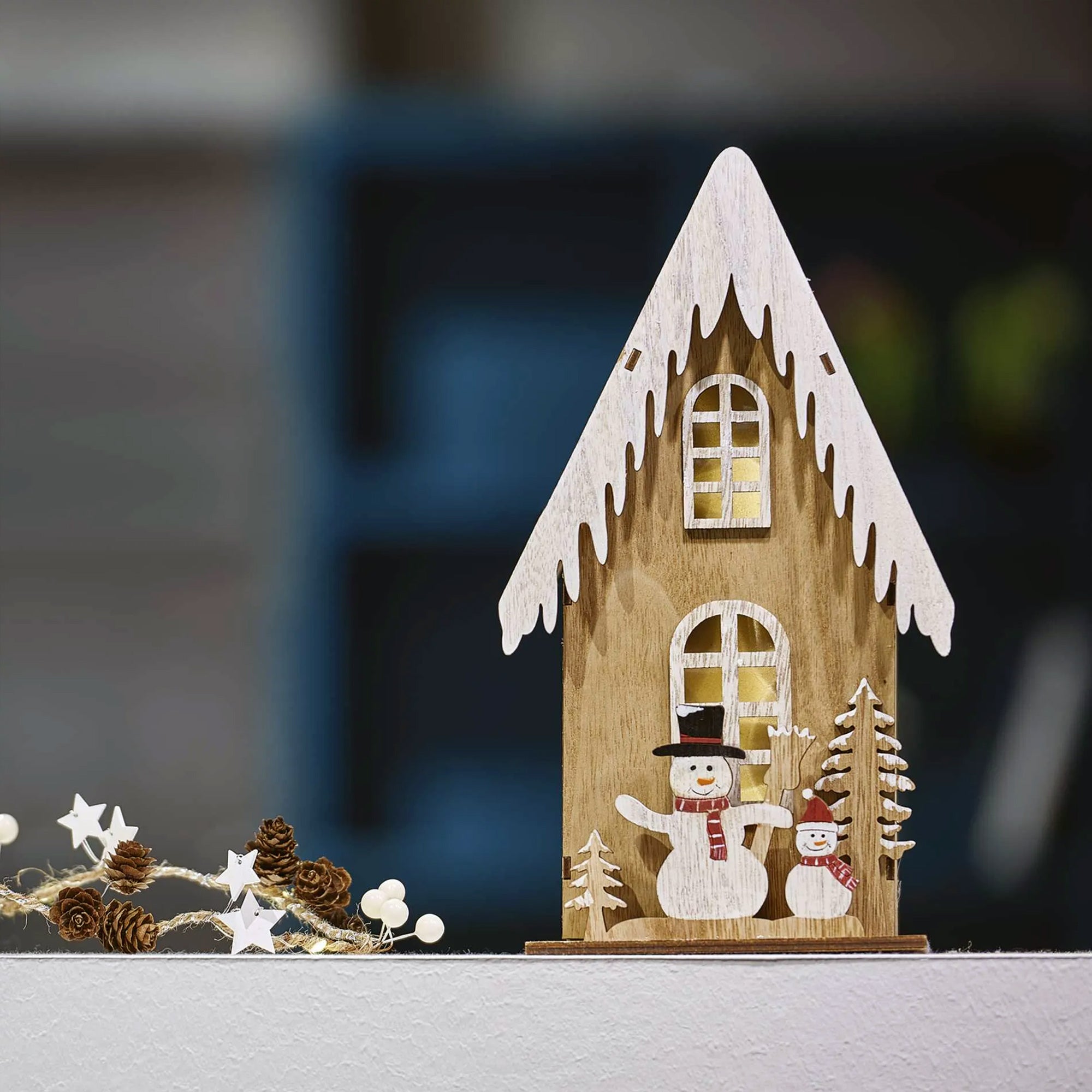 LED Christmas decoration, snowman house, indoor, wooden, warm white, timer, 2xAA
