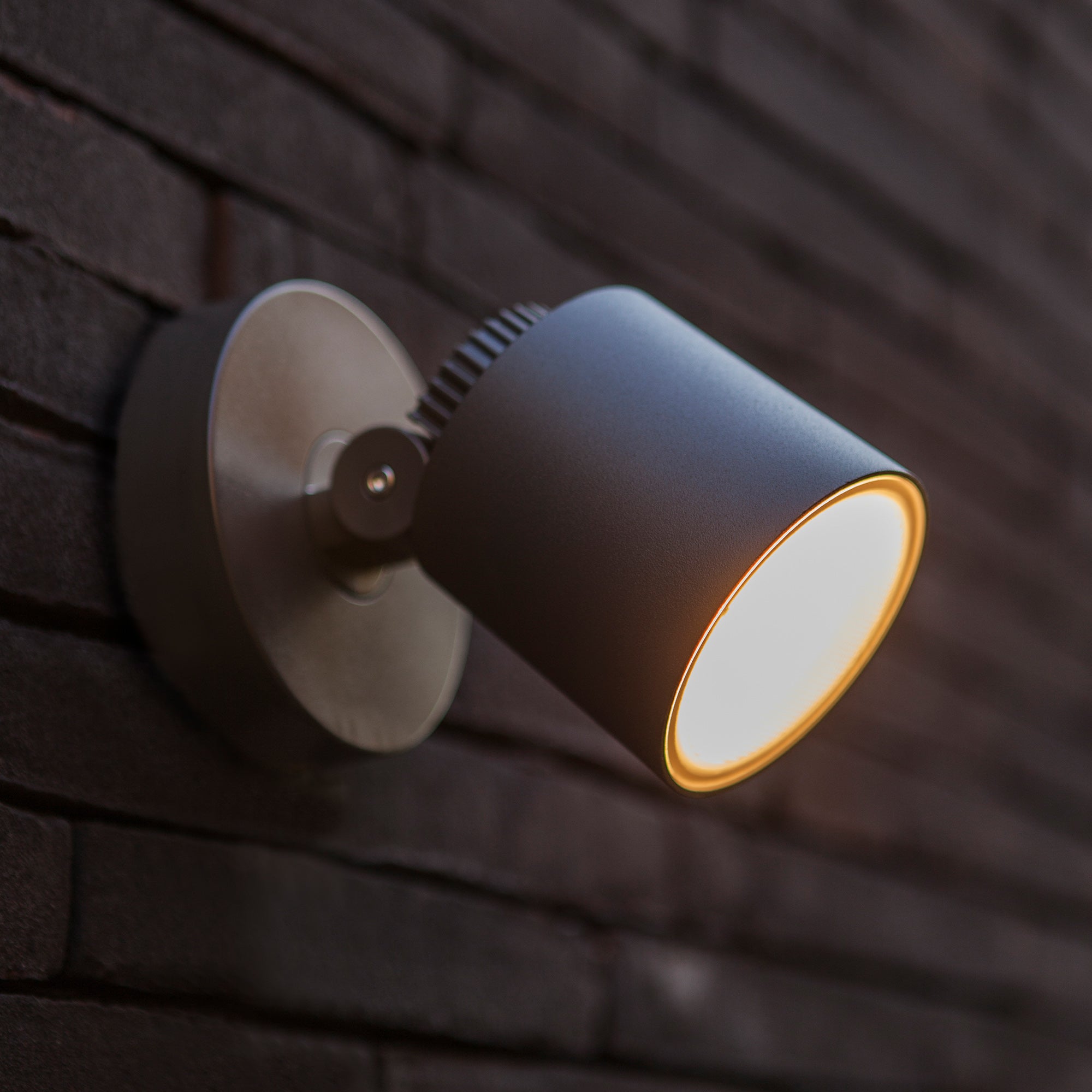 EXPLORER LED zidna svjetiljka, tamno siva, 3.5W, 3000K, IP54, 118mm