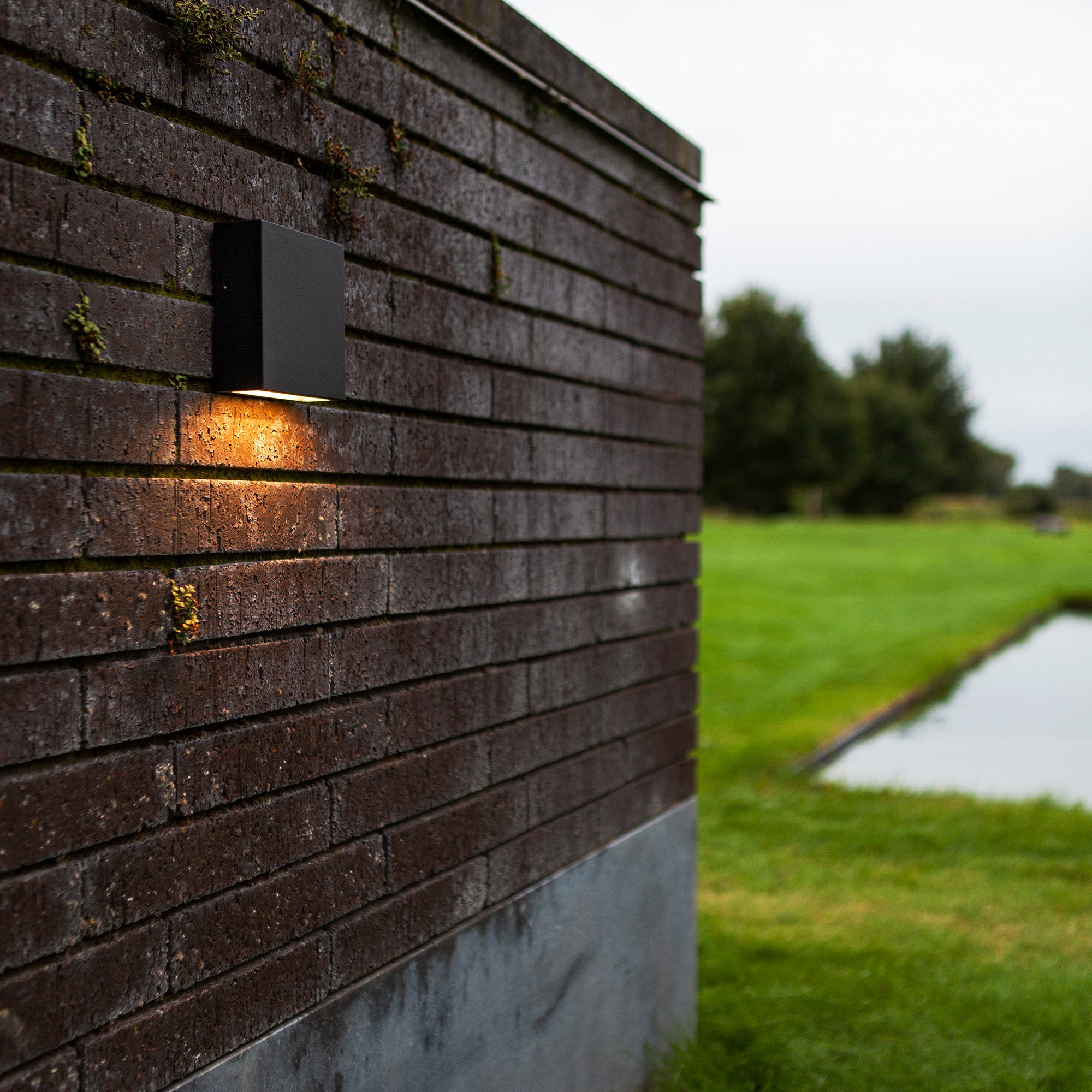 GEMINI XF LED zidna svjetiljka, mat crna, 7.4W, 3000K, IP54, 110mm