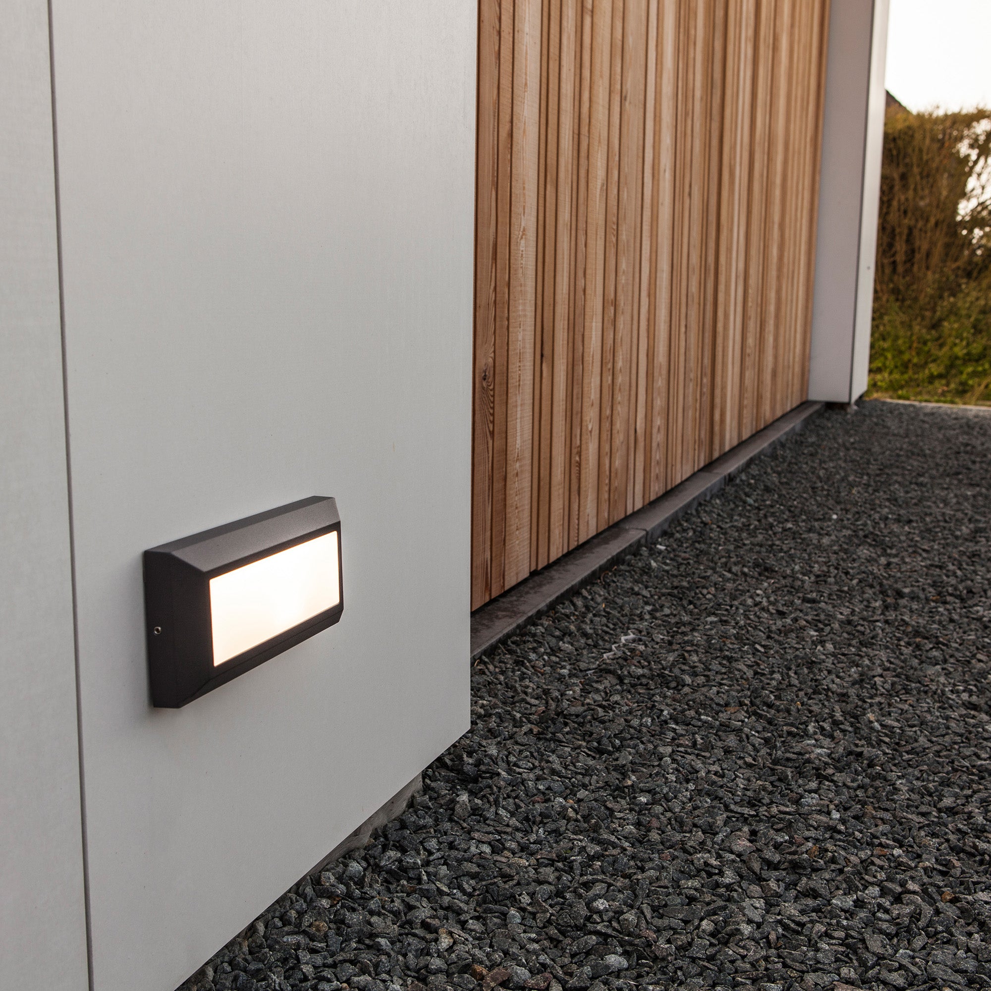 HELENA LED zidna svjetiljka, mat crna, 11W, 3000K, IP54, 101mm