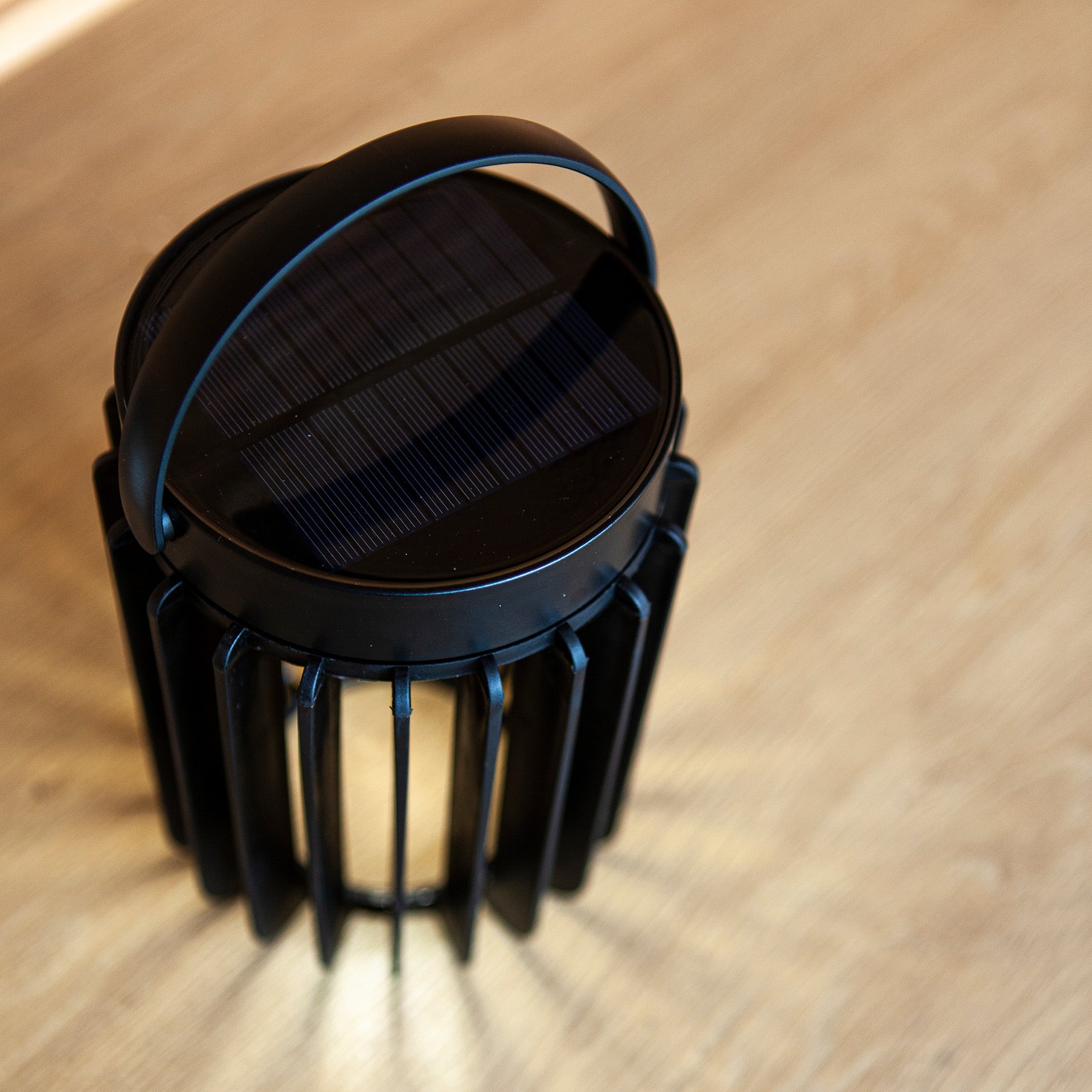 KOZY LED solarna stolna svjetiljka, mat crna, 2.8W, 4000K, IP44, 186mm