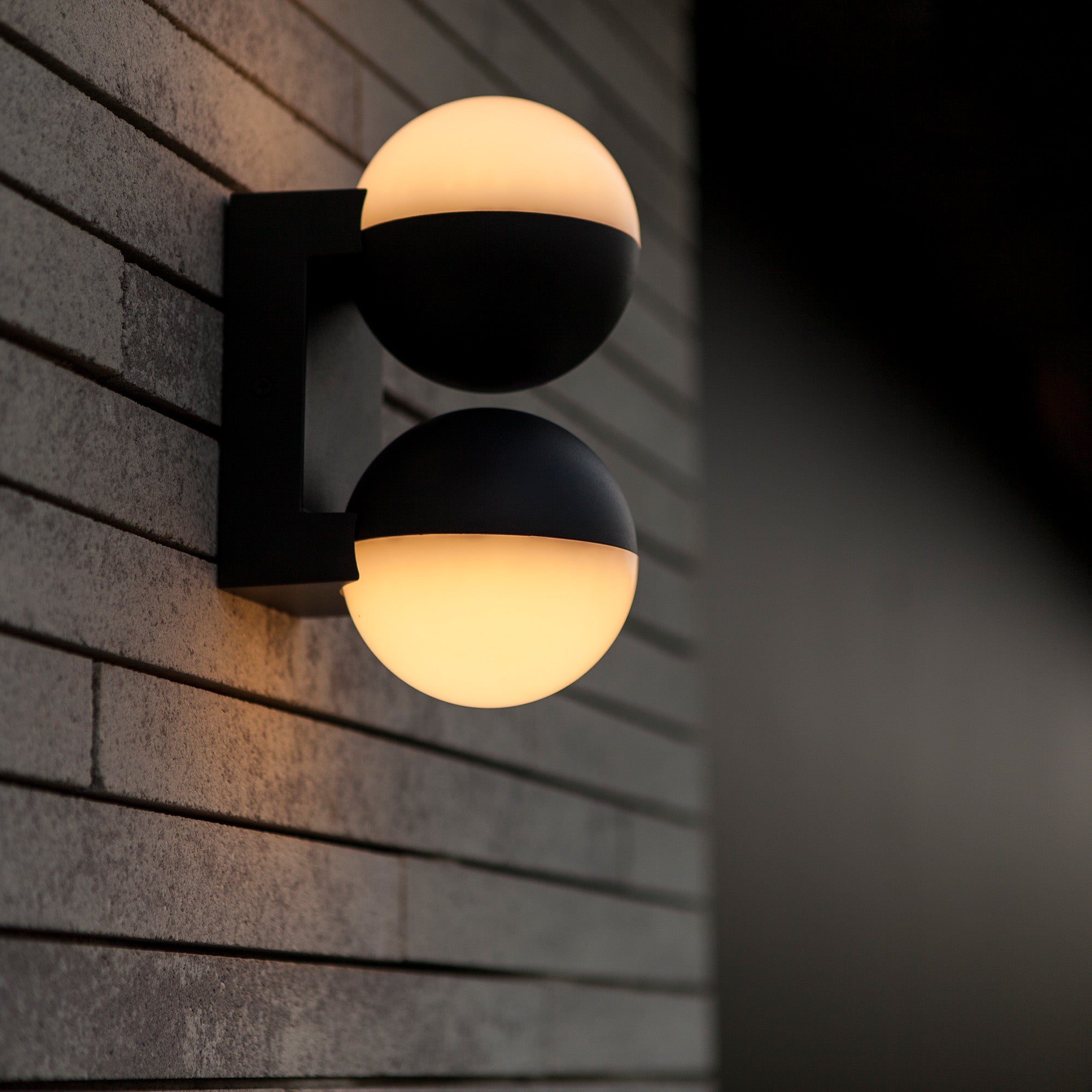LOOMA LED zidna svjetiljka, tamno siva, 15.6W, 3000K, IP54, 206mm