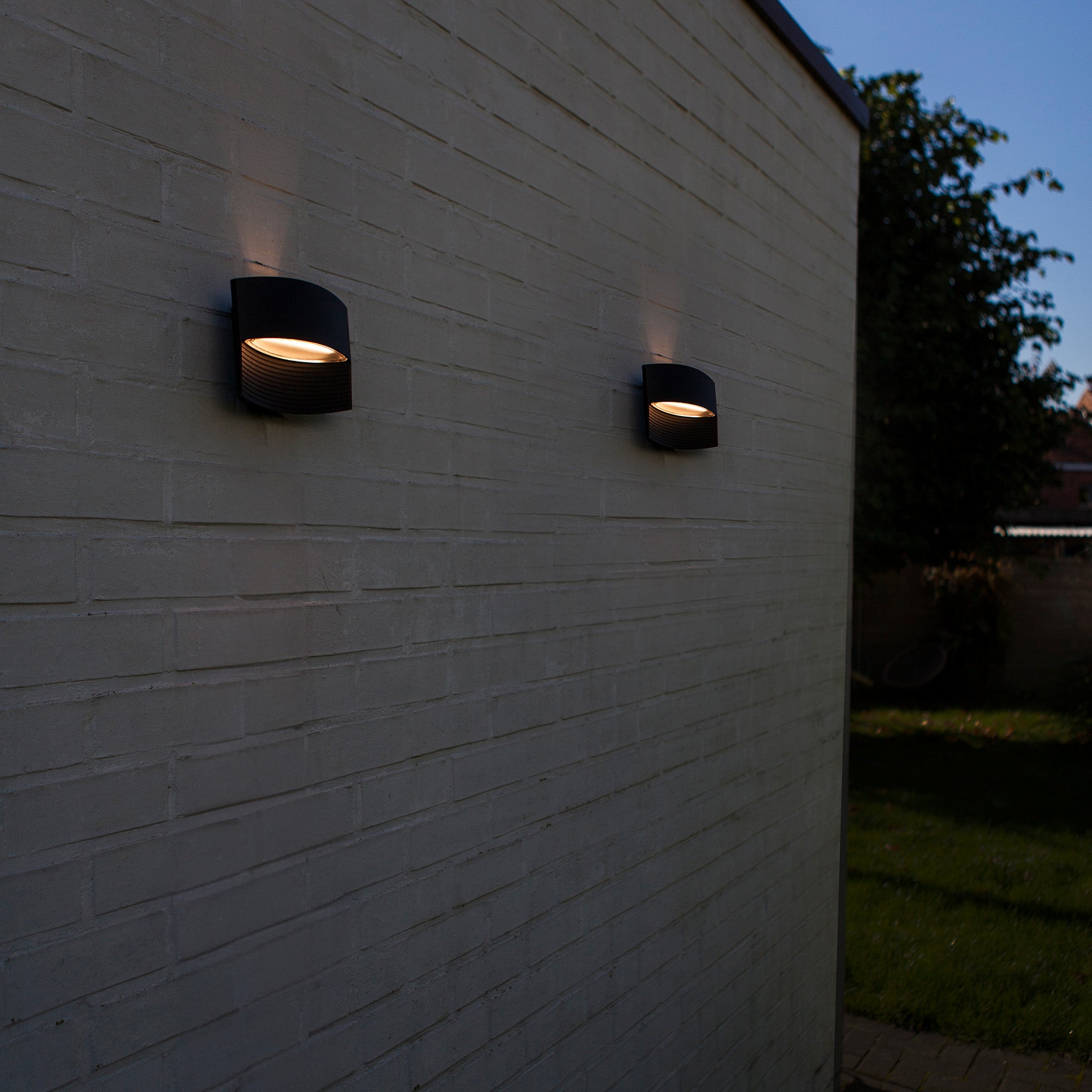 LOTUS LED zidna svjetiljka, mat crna, 8.5W, 3000K, IP54, 140mm