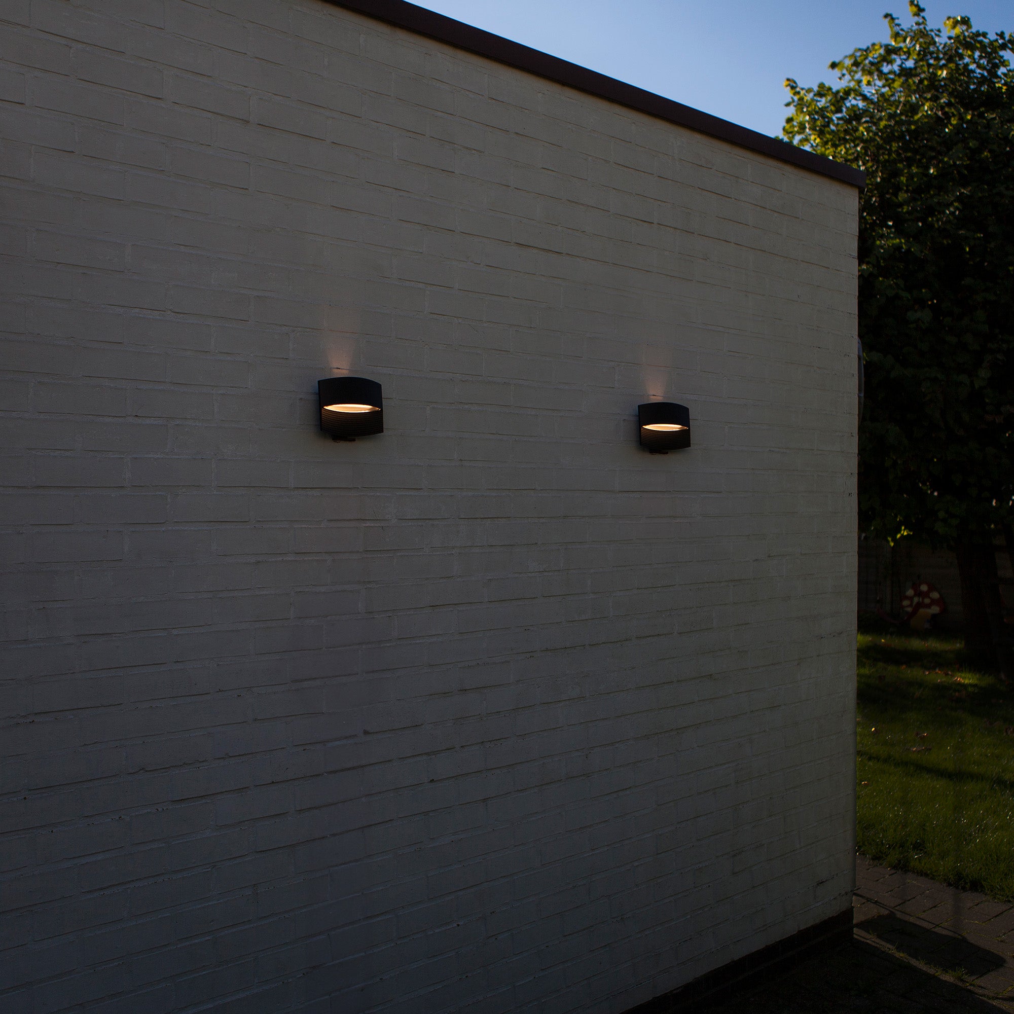 LOTUS LED zidna svjetiljka, mat crna, 8.5W, 3000K, IP54, 140mm