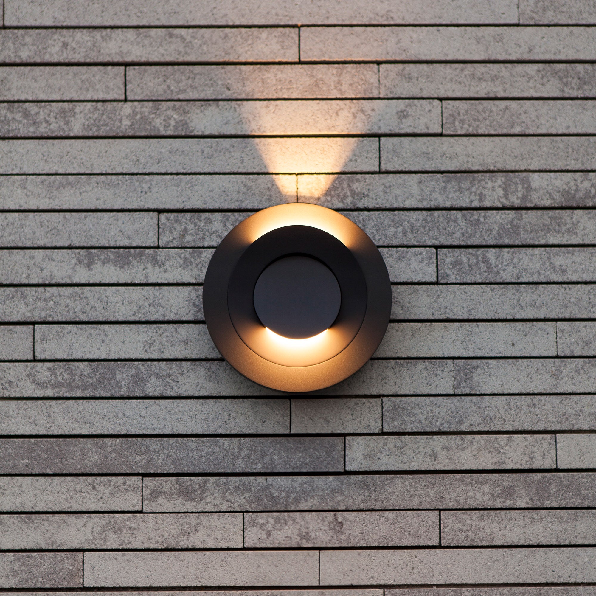 MOOV LED zidna svjetiljka, tamno siva, 7.8W, 3000K, IP54, Ø211mm