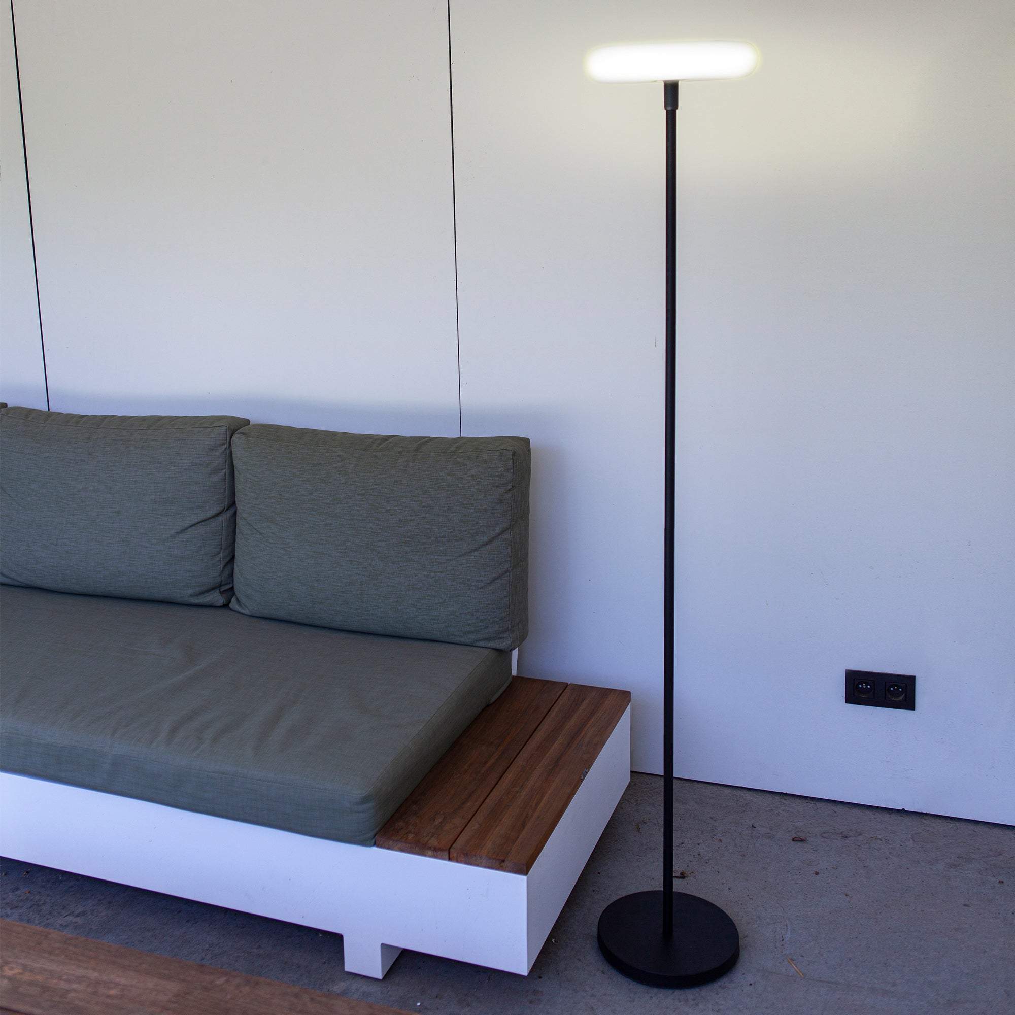 POPS LED solarna vrtna svjetiljka, mat crna, 5.1W, 3000K, IP54, 1745mm
