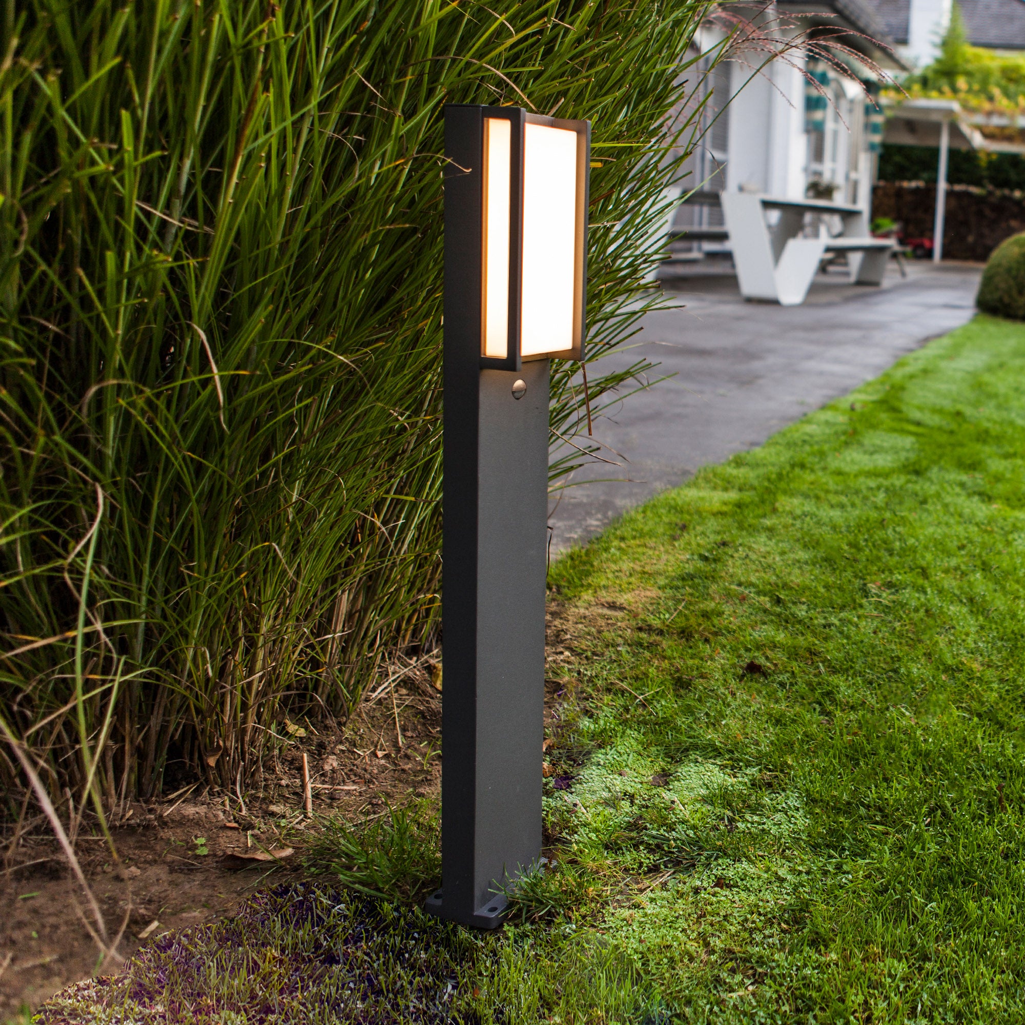 QUBO LED vrtna svjetiljka, senzor pokreta, tamno siva, 14.3W, 3000K, IP54, 750mm