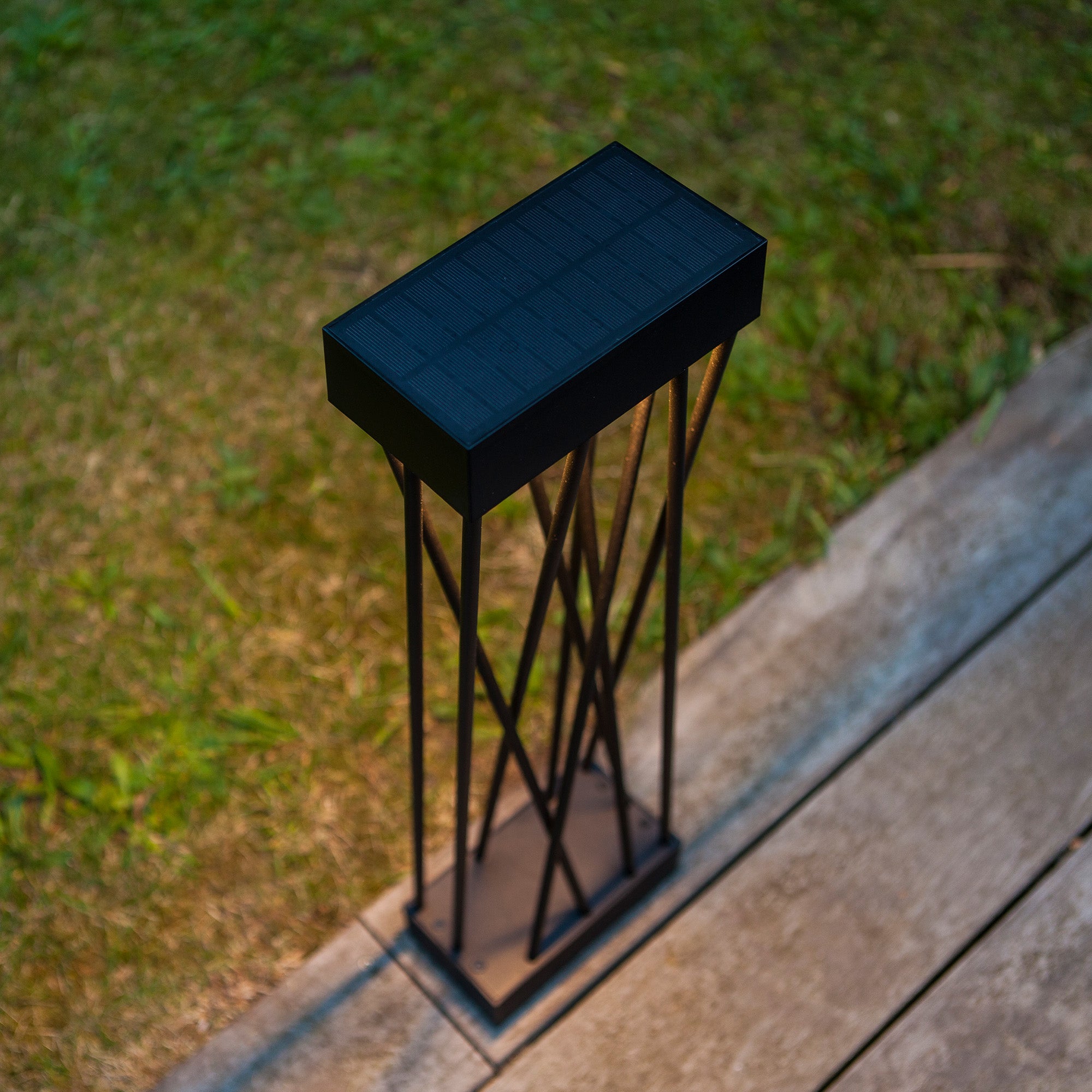 SPIDO LED solarna vrtna svjetiljka, mat crna, 10.5W, 3000K, IP54, 600mm