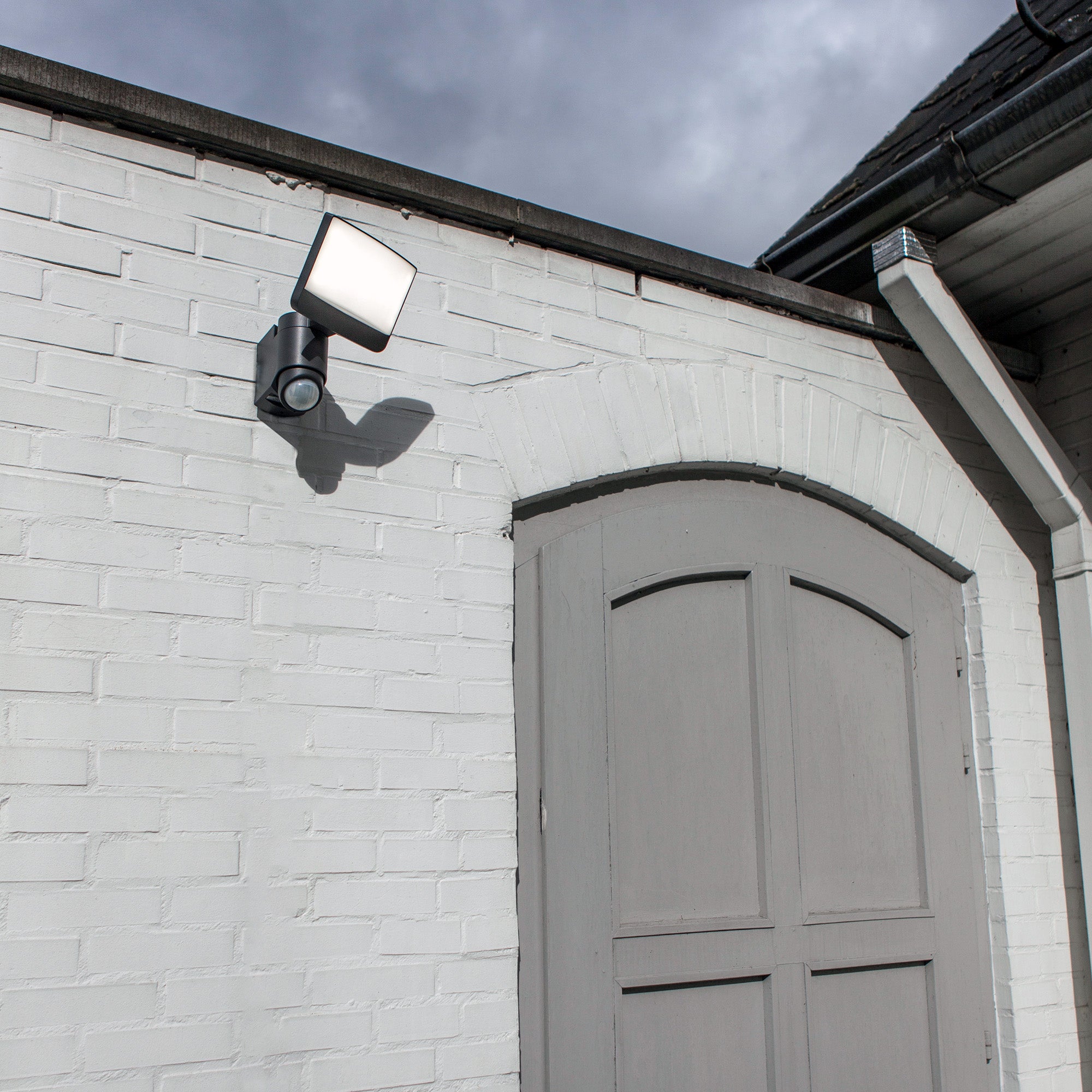 SUNSHINE LED reflektor, senzor pokreta, tamno sivi, 15.4W, 5000K, IP54, 245mm