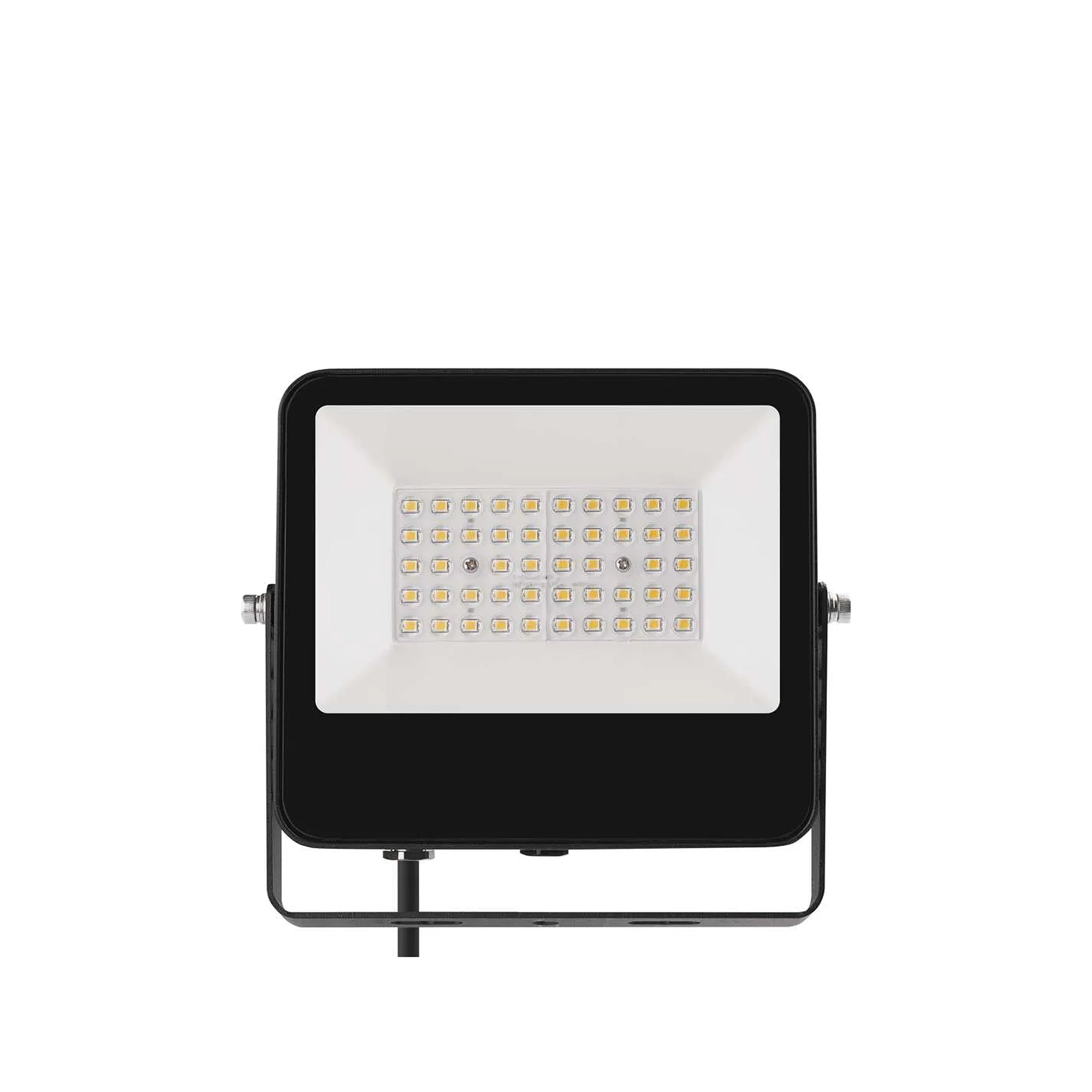 AVENO professional LED spotlight, 30W, 4500lm, 4000K