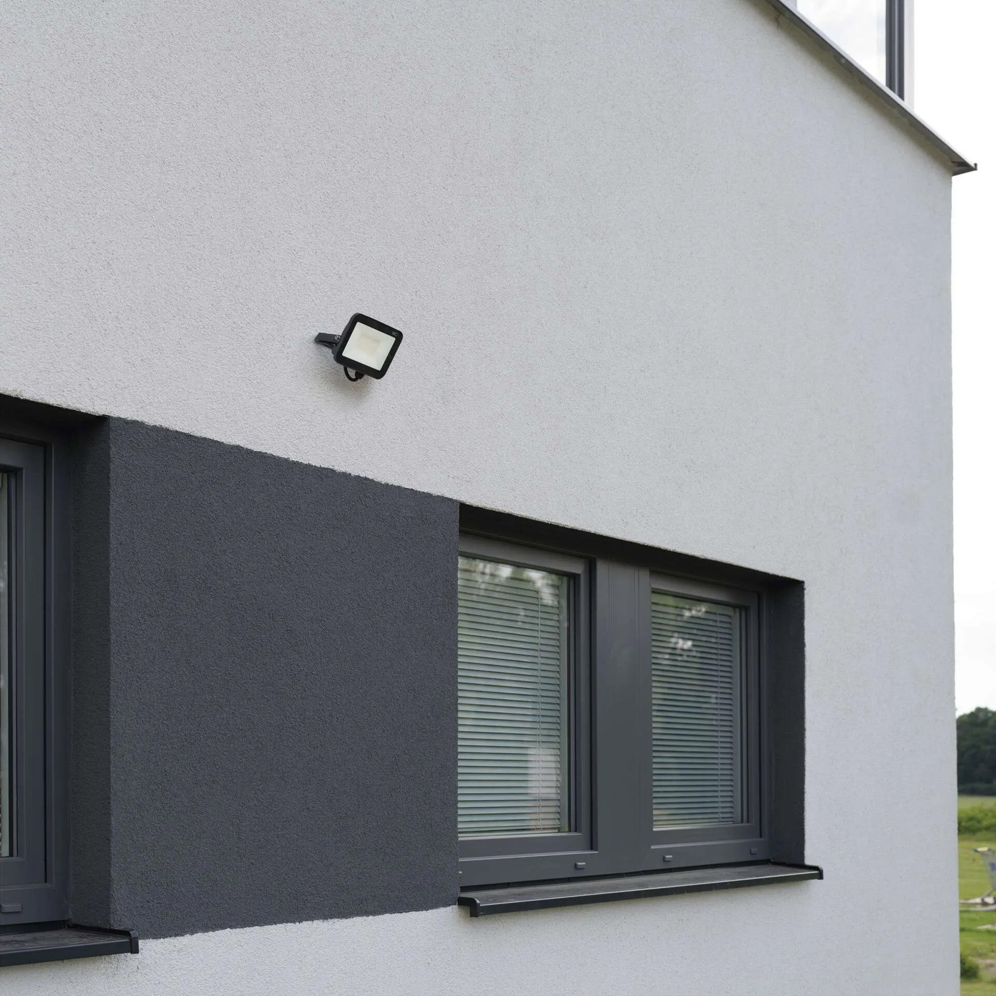 INOVO LED reflector, 30W, 3300lm, 4000K