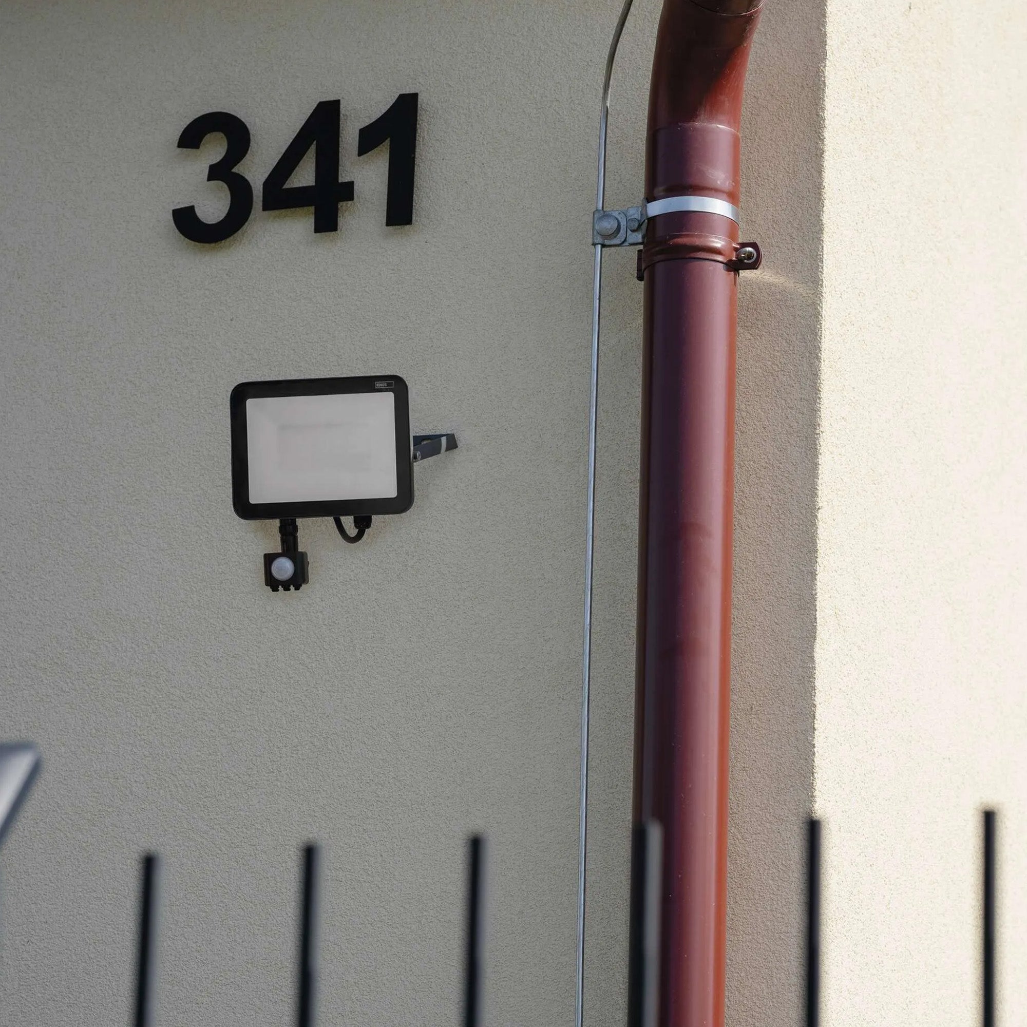 INOVO LED spotlight with sensor, 50W, 5500lm, 4000K