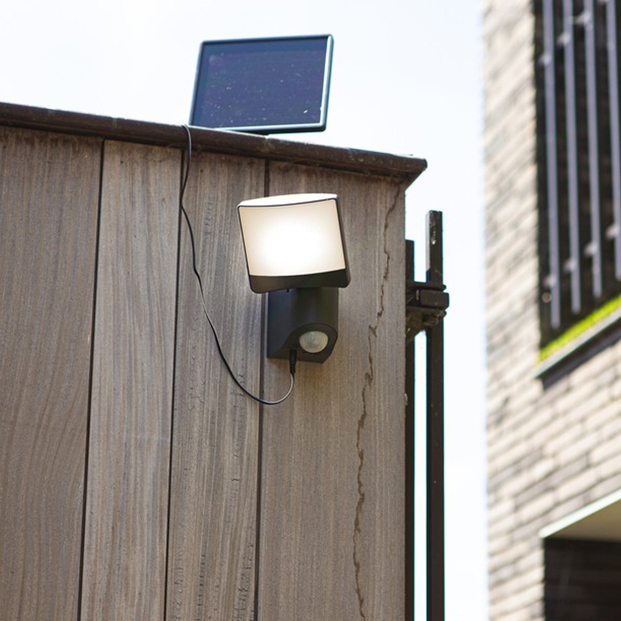 SUNSHINE LED solarni reflektor, senzor pokreta, tamno siva, 7W, 5000K, IP54, 184.5mm