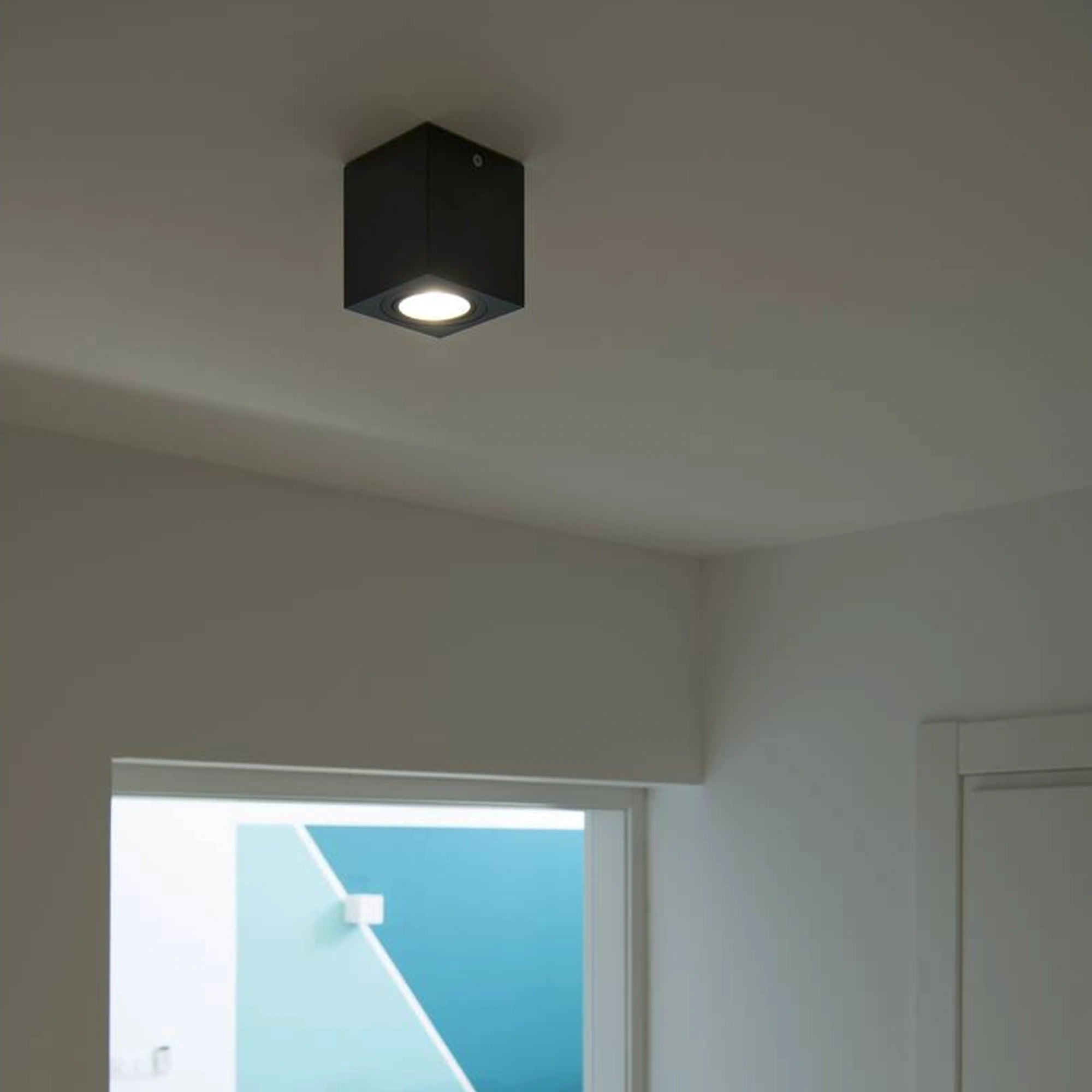 LED spot svjetiljka TRILEDO, stropna, kvadratna, crna, 6.4W, 3000K, IP20