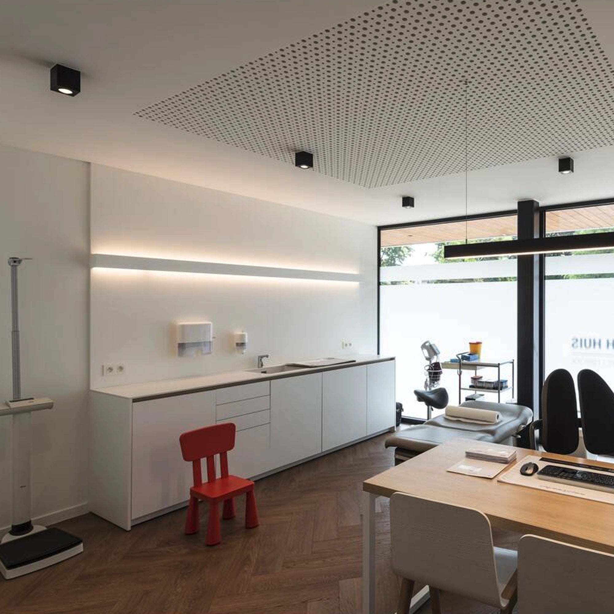 LED spot svjetiljka TRILEDO, stropna, kvadratna, crna, 6.4W, 3000K, IP20
