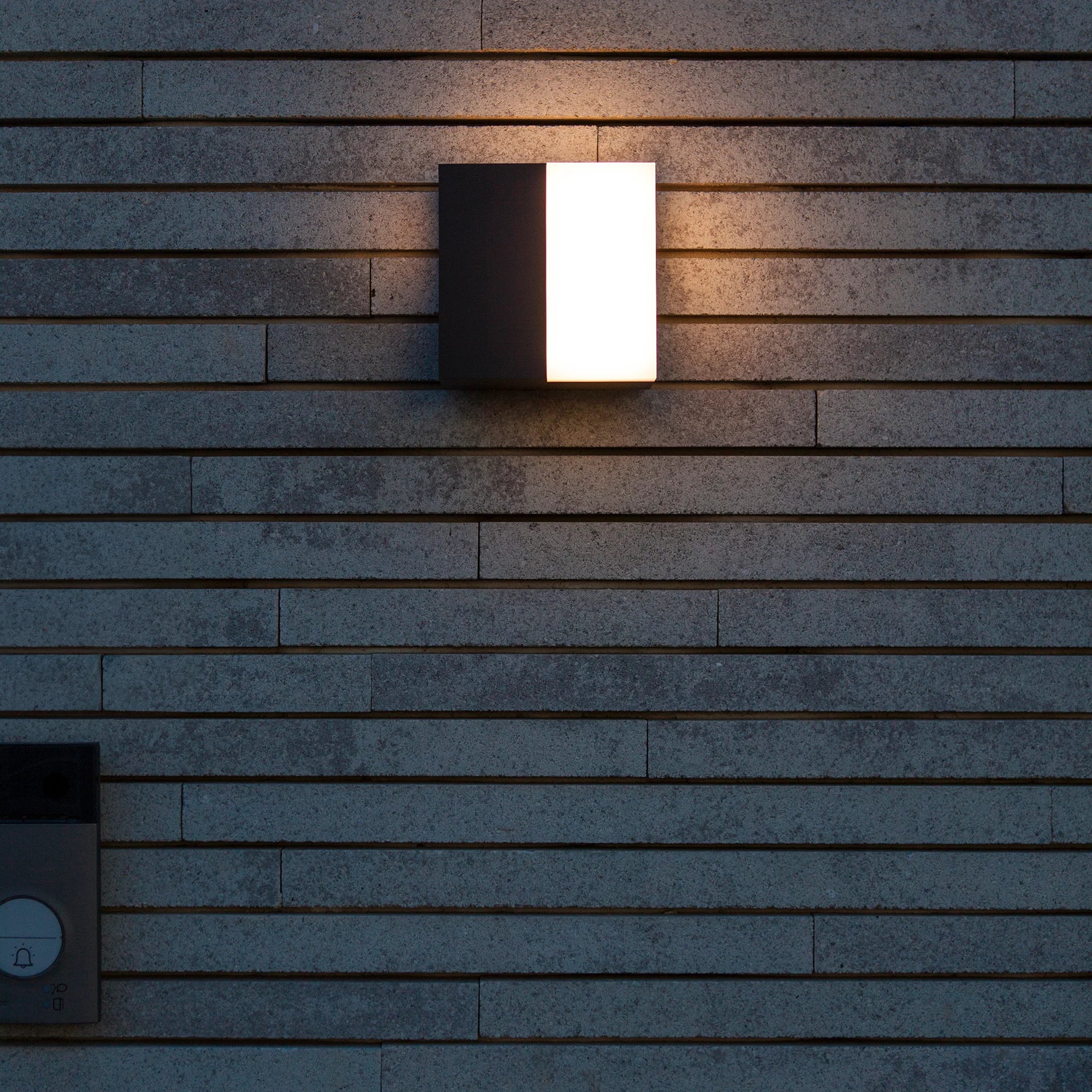 LED zidna svjetiljka DOMINO, tamno siva, 17W, 3000K, IP65