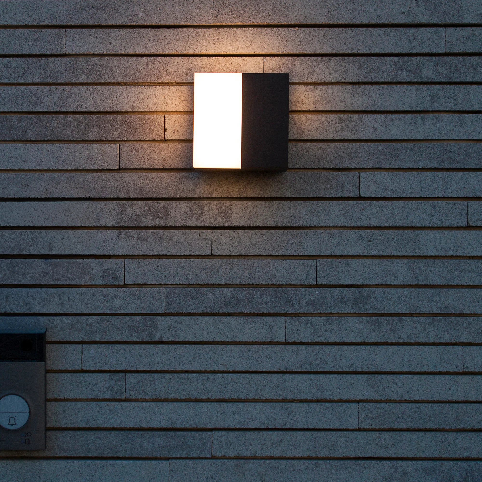LED zidna svjetiljka DOMINO, tamno siva, 17W, 3000K, IP65