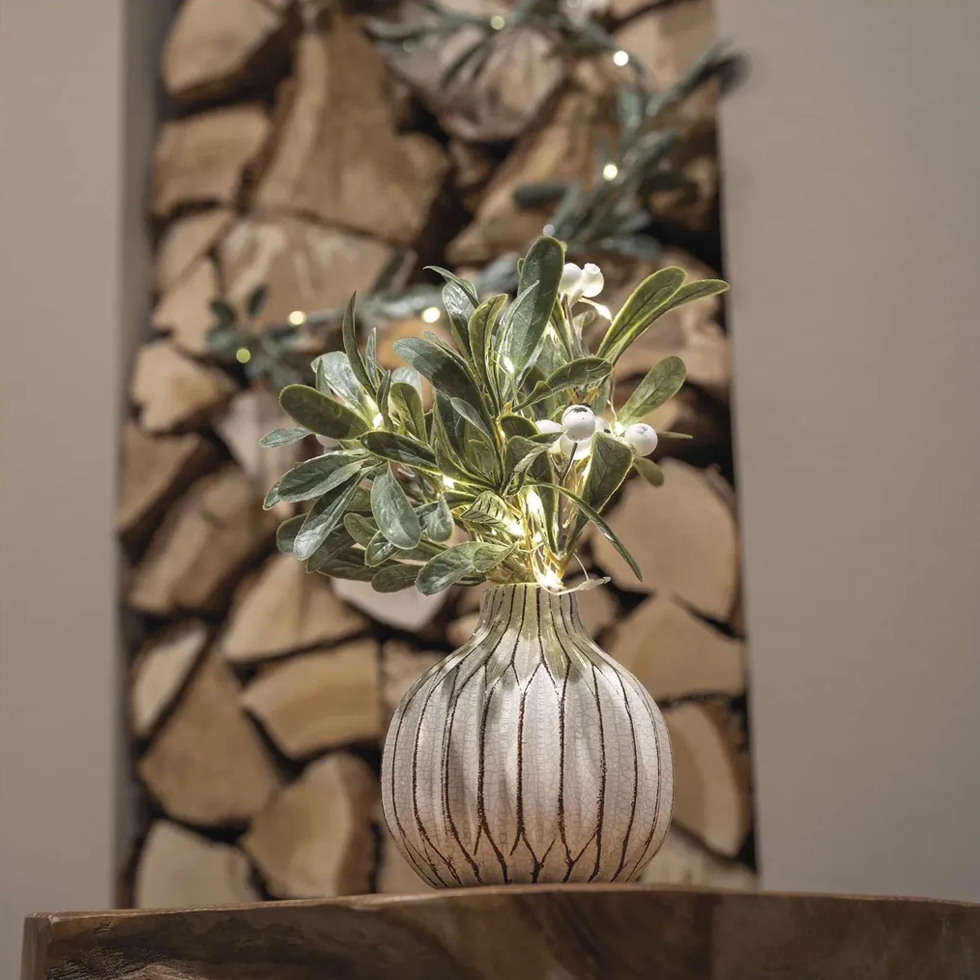 Božićna dekoracija, grančica imele, LED, toplo bijela, 2xAA, IP20, 30cm