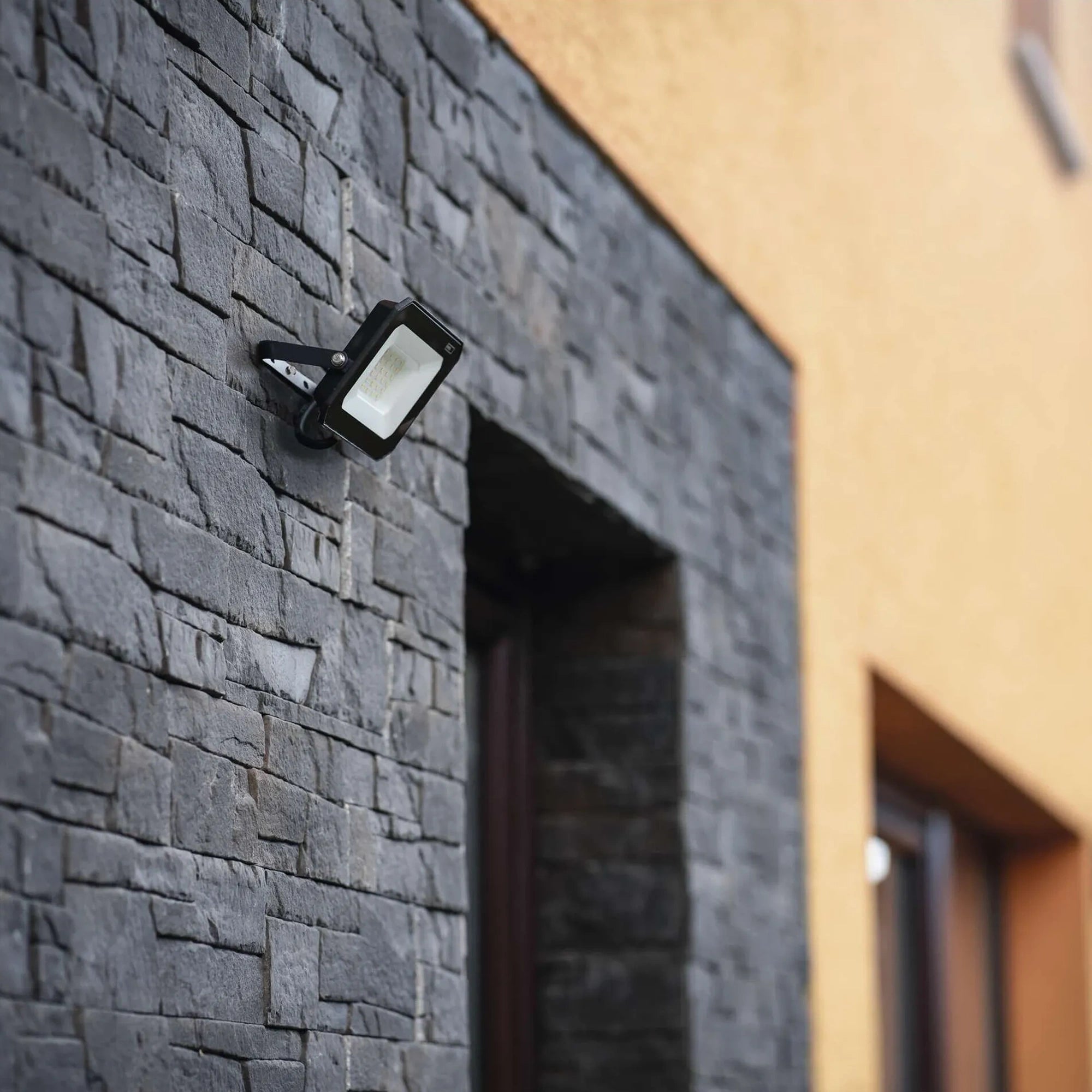 LED reflektor SIMPO, crni, 30W, 3000lm, 4000K, IP65